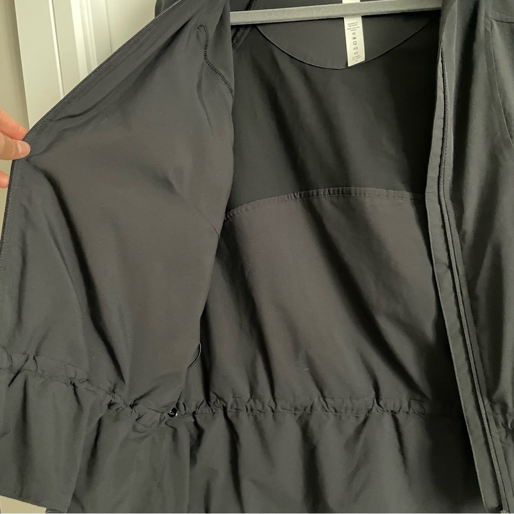 Lululemon Pack it Up Jacket - Picture 7 of 13